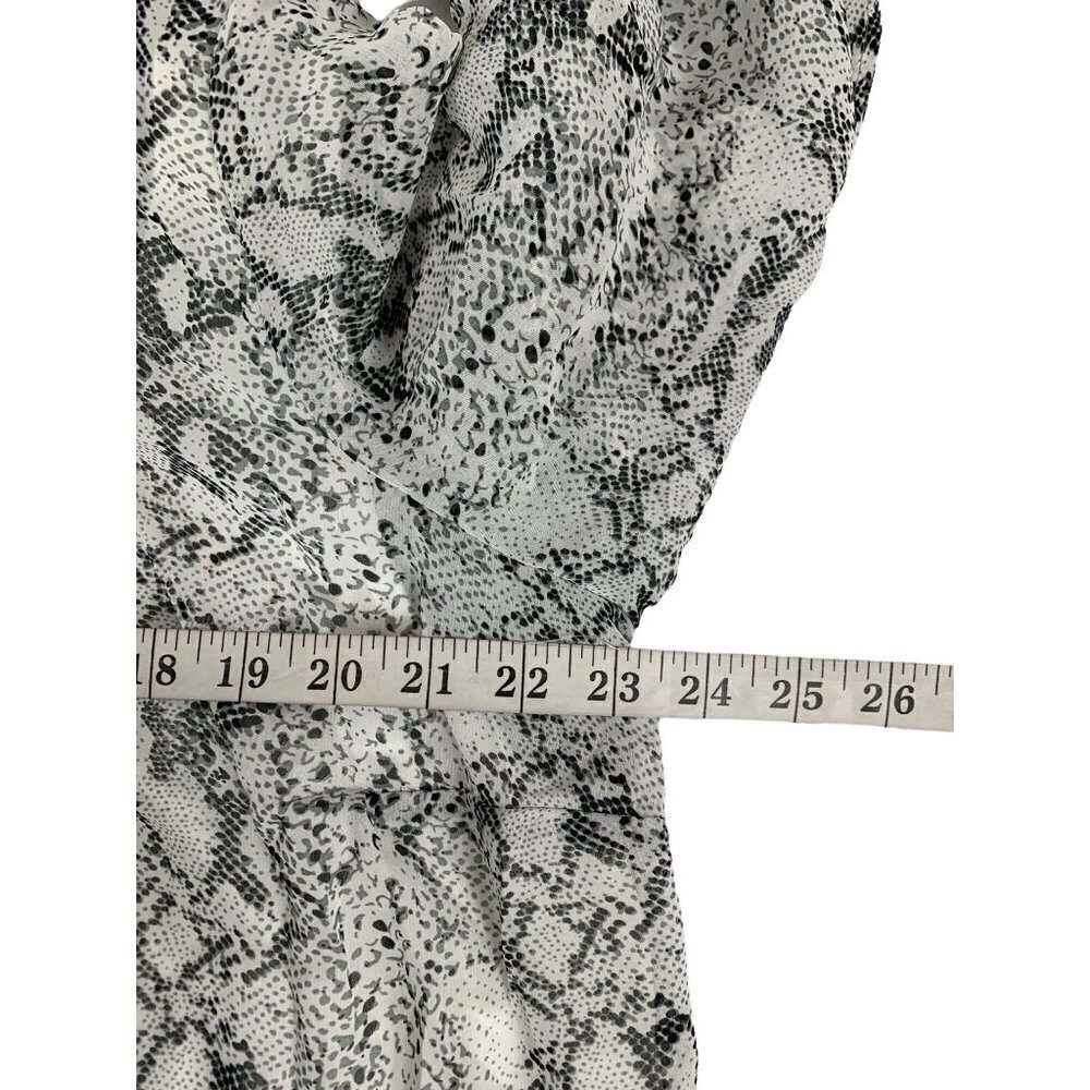 IN Studio Women’s Snake Print Shear Blouse - Picture 5 of 6